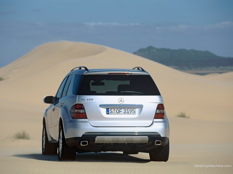Mercedes-Benz ML 350 in desert