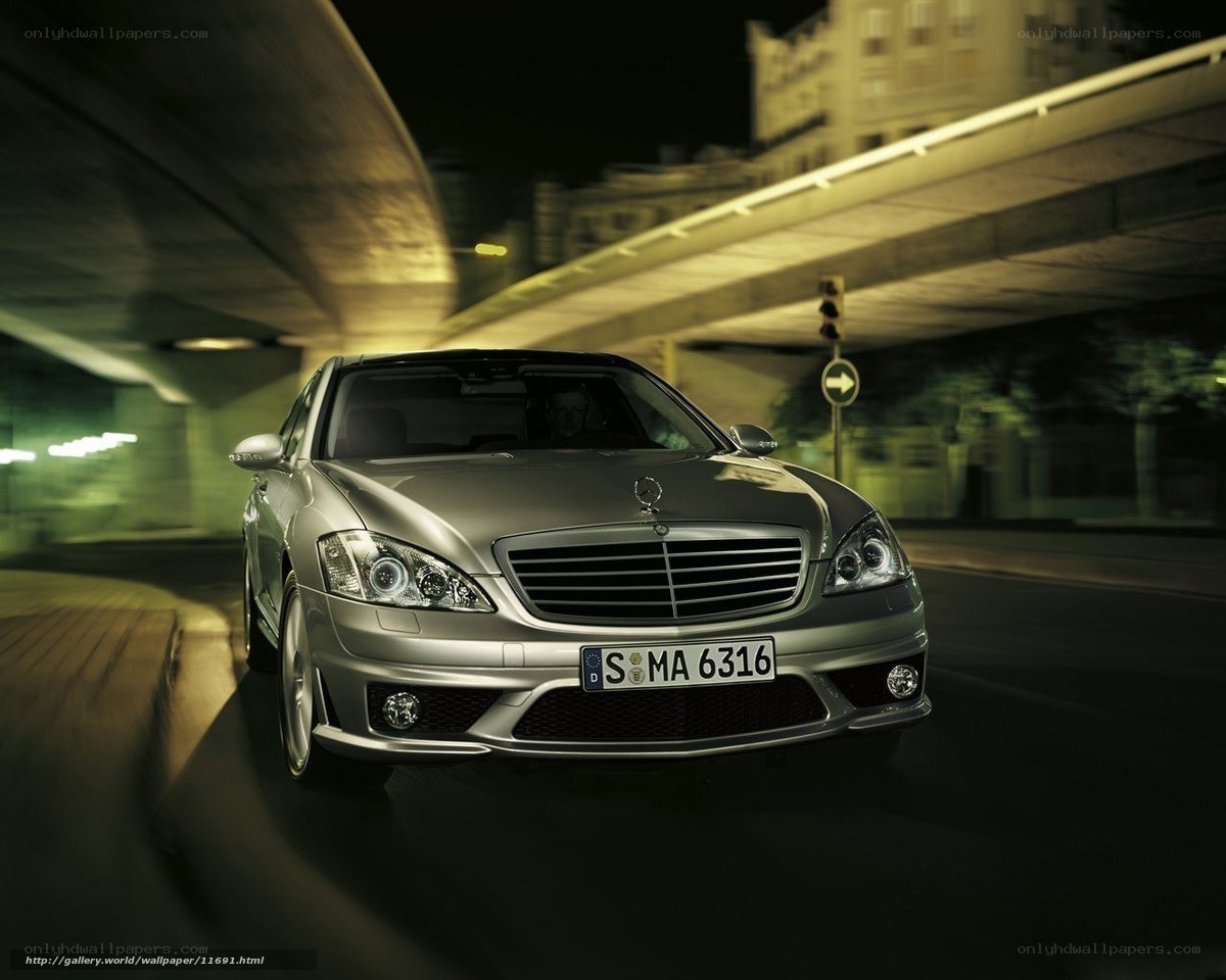 Mercedes-Benz S63 AMG at night