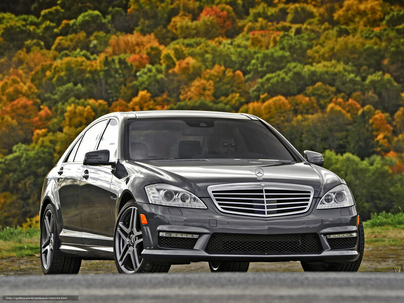 Mercedes-Benz S63 AMG in autumn