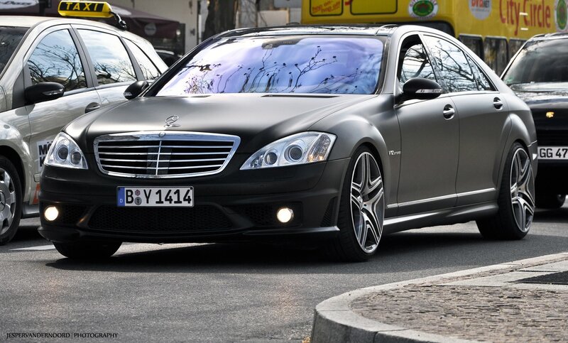 Mercedes-Benz S63 AMG in matte gray