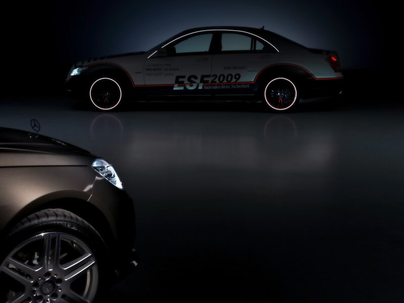Mercedes-Benz safety car