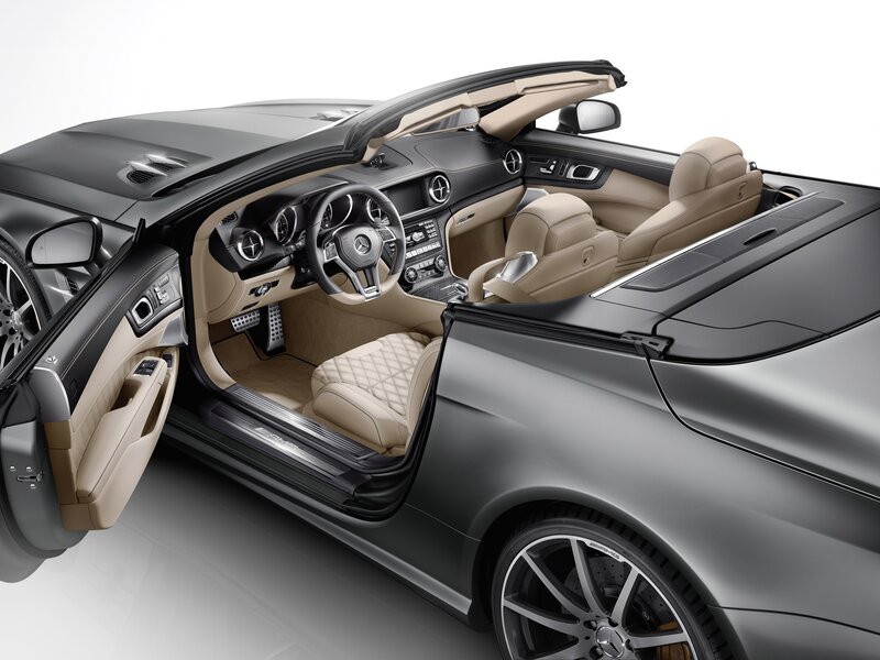 Mercedes-Benz SL convertible interior