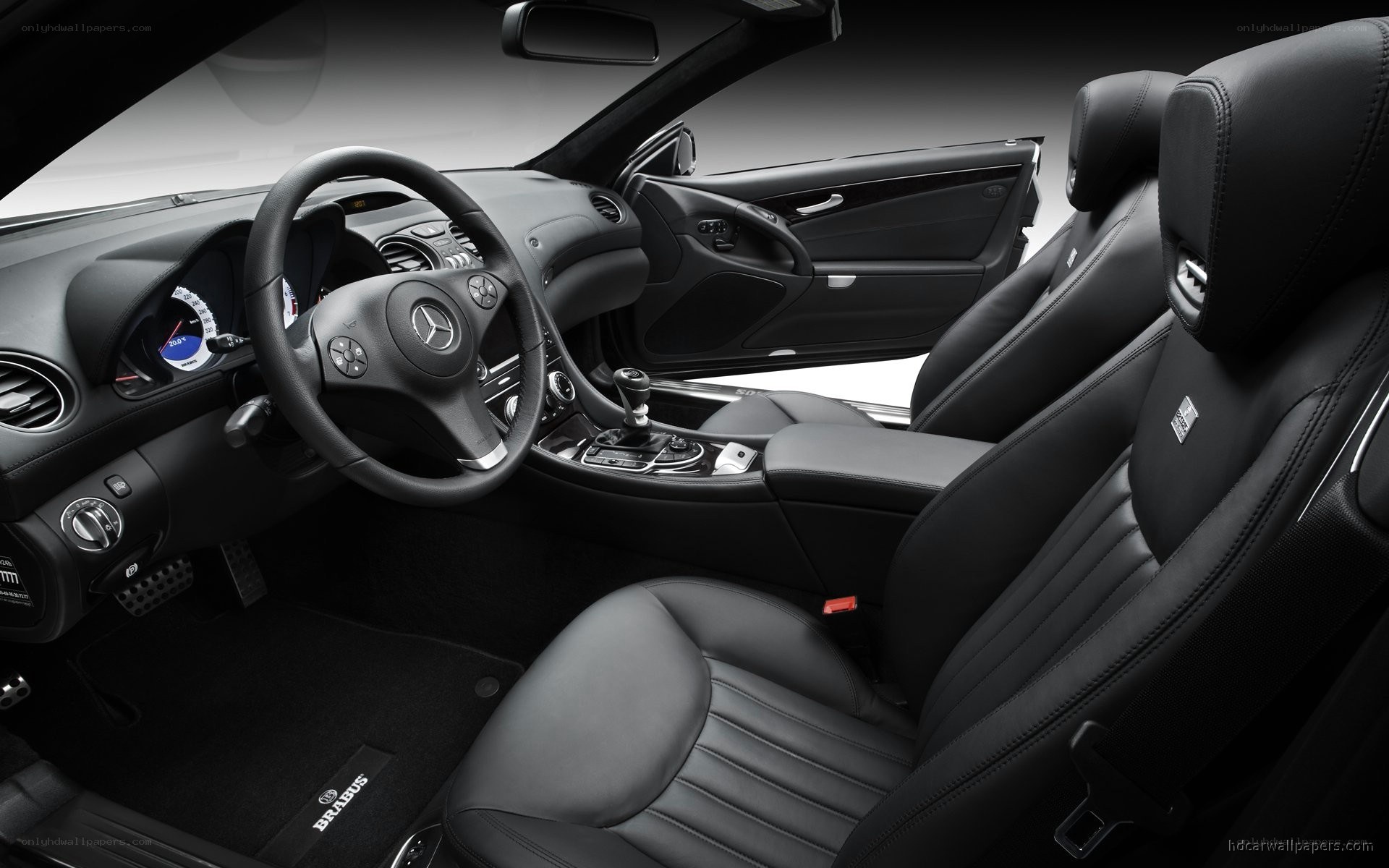 Mercedes-Benz SL interior