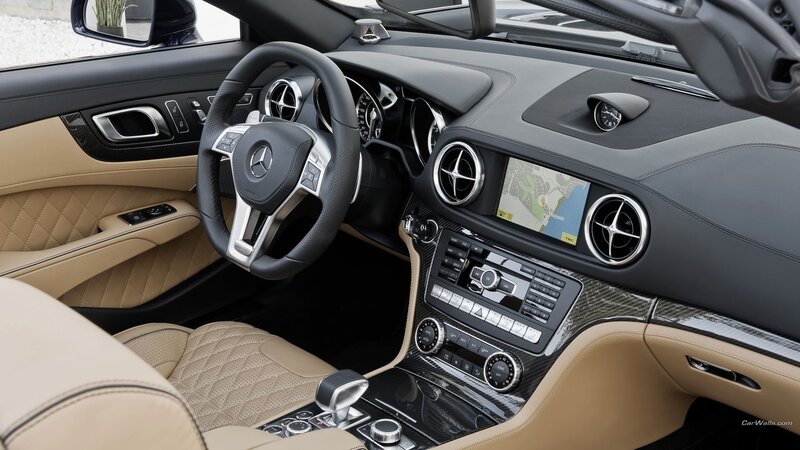 Mercedes-Benz SL interior