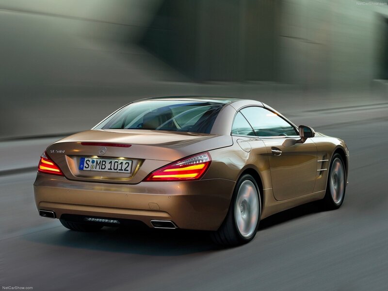Mercedes-Benz SL500 in motion