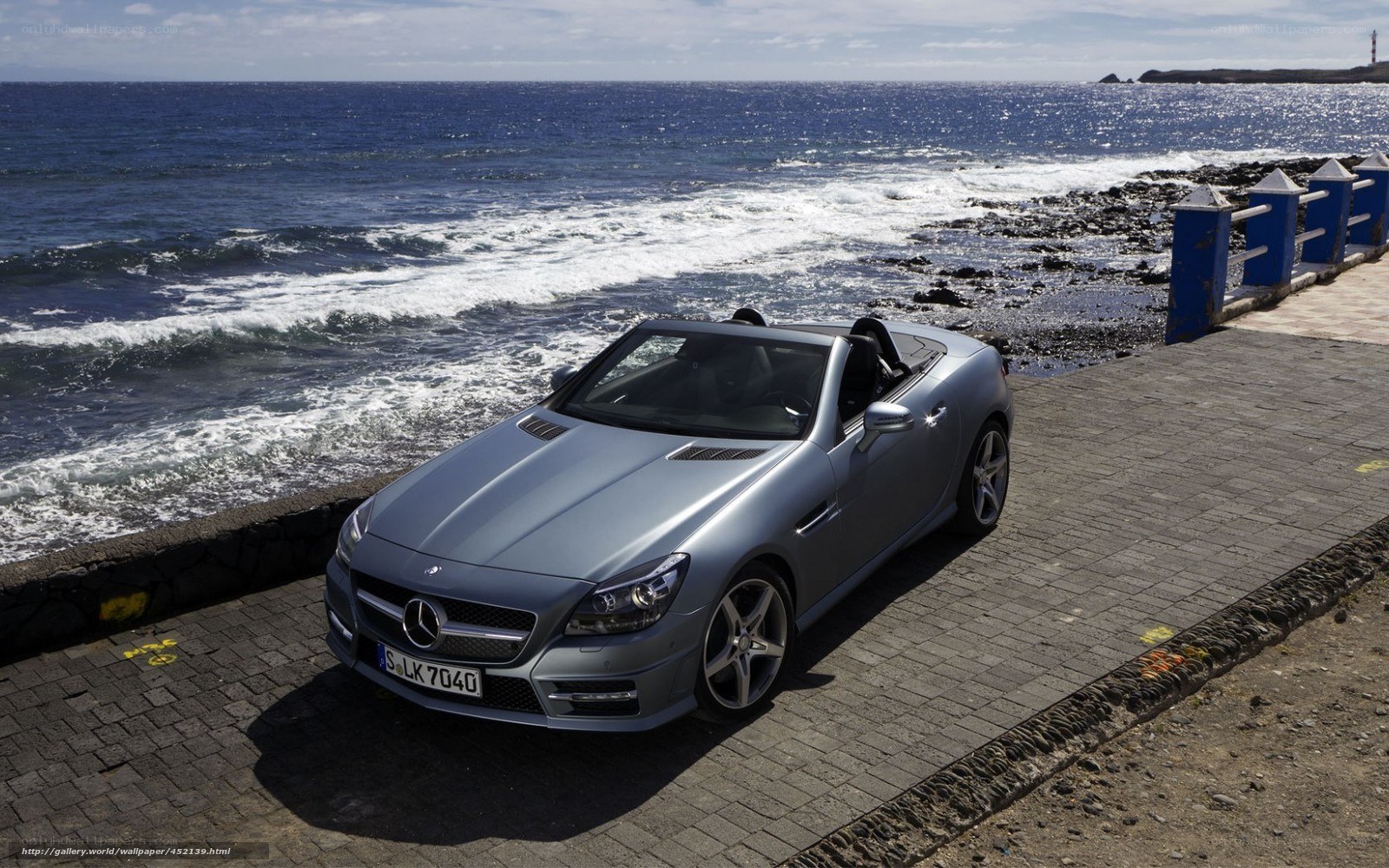 Mercedes-Benz SLK by the sea