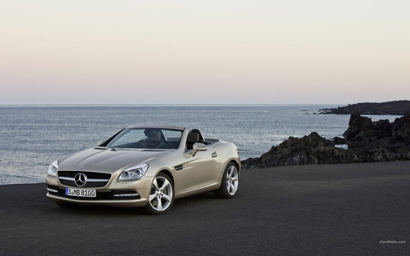 Mercedes-Benz SLK by the sea