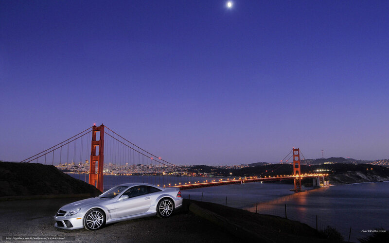 Mercedes-Benz SLR McLaren at Golden Gate Bridge
