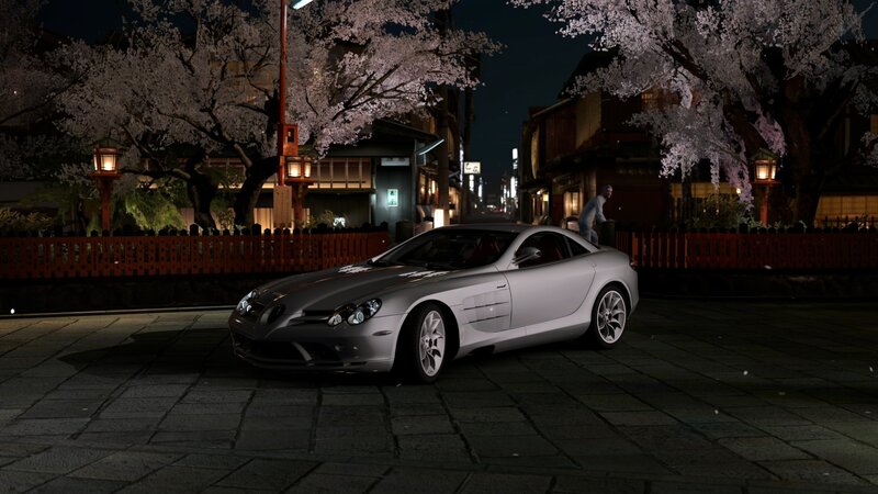 Mercedes-Benz SLR McLaren at night