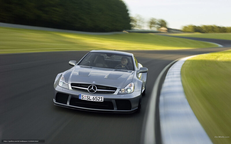 Mercedes-Benz SLR McLaren on track