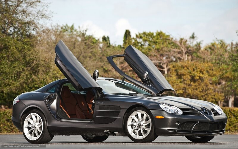 Mercedes-Benz SLR McLaren with doors open