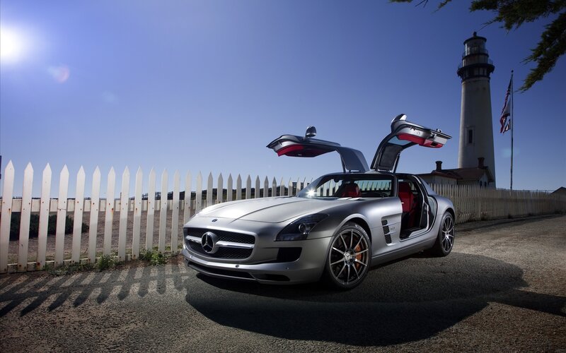 Mercedes-Benz SLS AMG by lighthouse