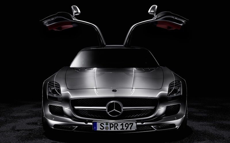 Mercedes-Benz SLS AMG front view