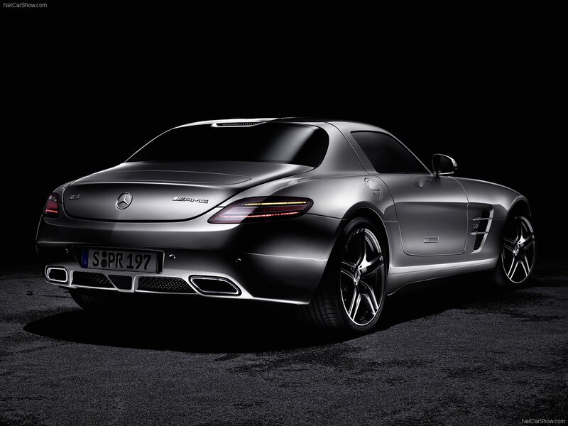 Mercedes-Benz SLS AMG rear view