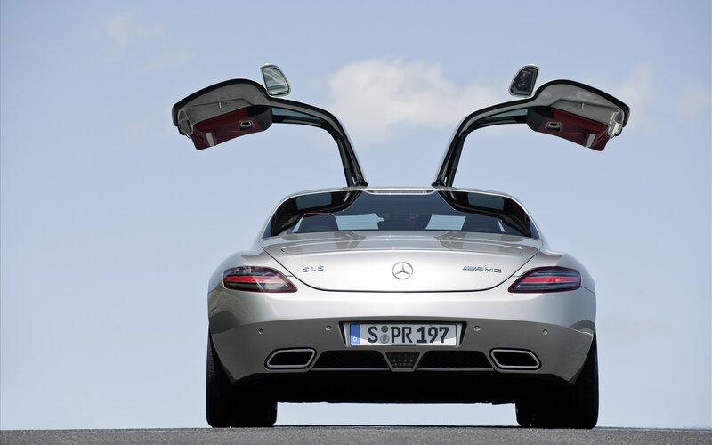 Mercedes-Benz SLS AMG rear view