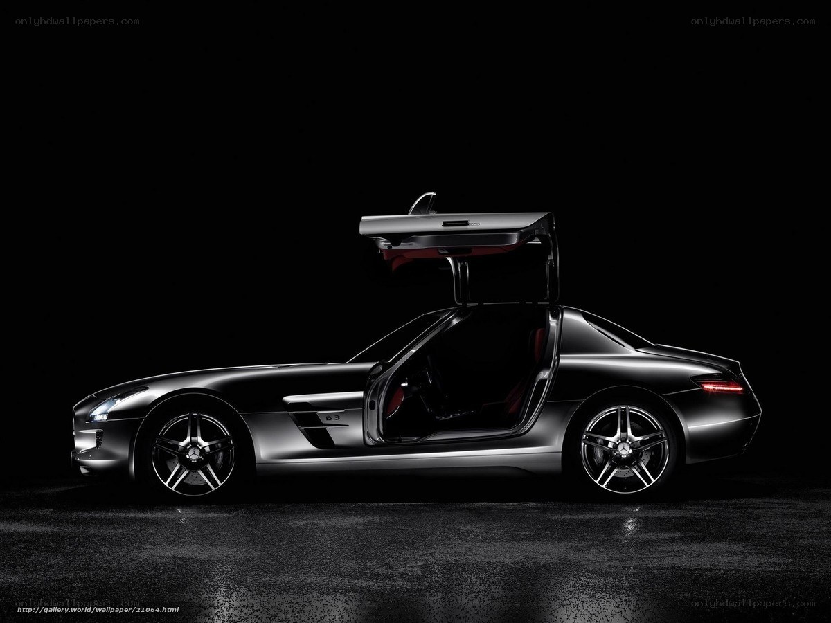 Mercedes-Benz SLS AMG with open door