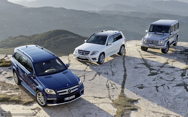 Mercedes-Benz SUVs on a cliff