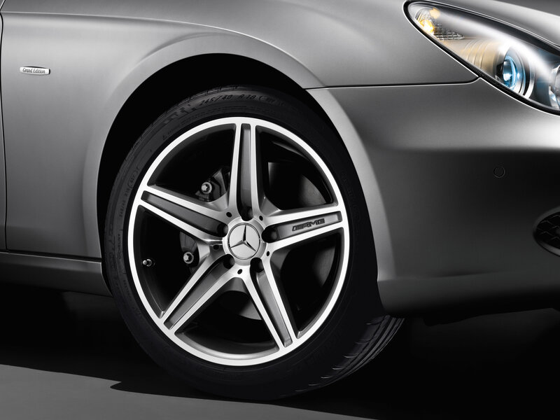 Mercedes-Benz wheel detail