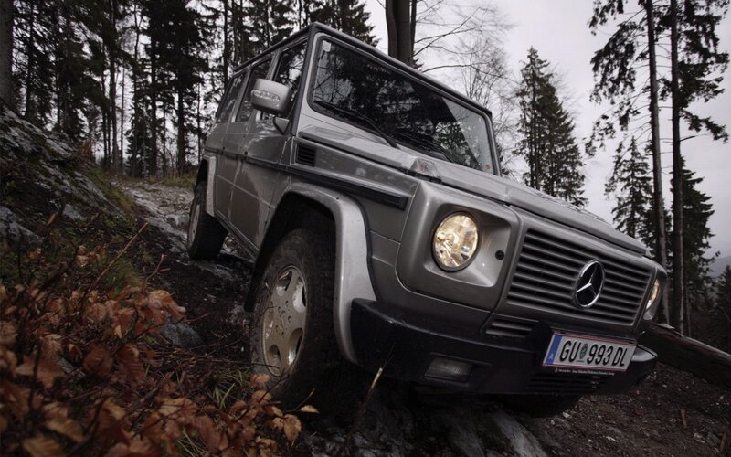 Mercedes G-Wagen off-road