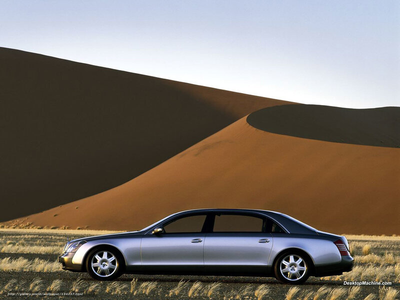 Mercedes-Maybach in desert