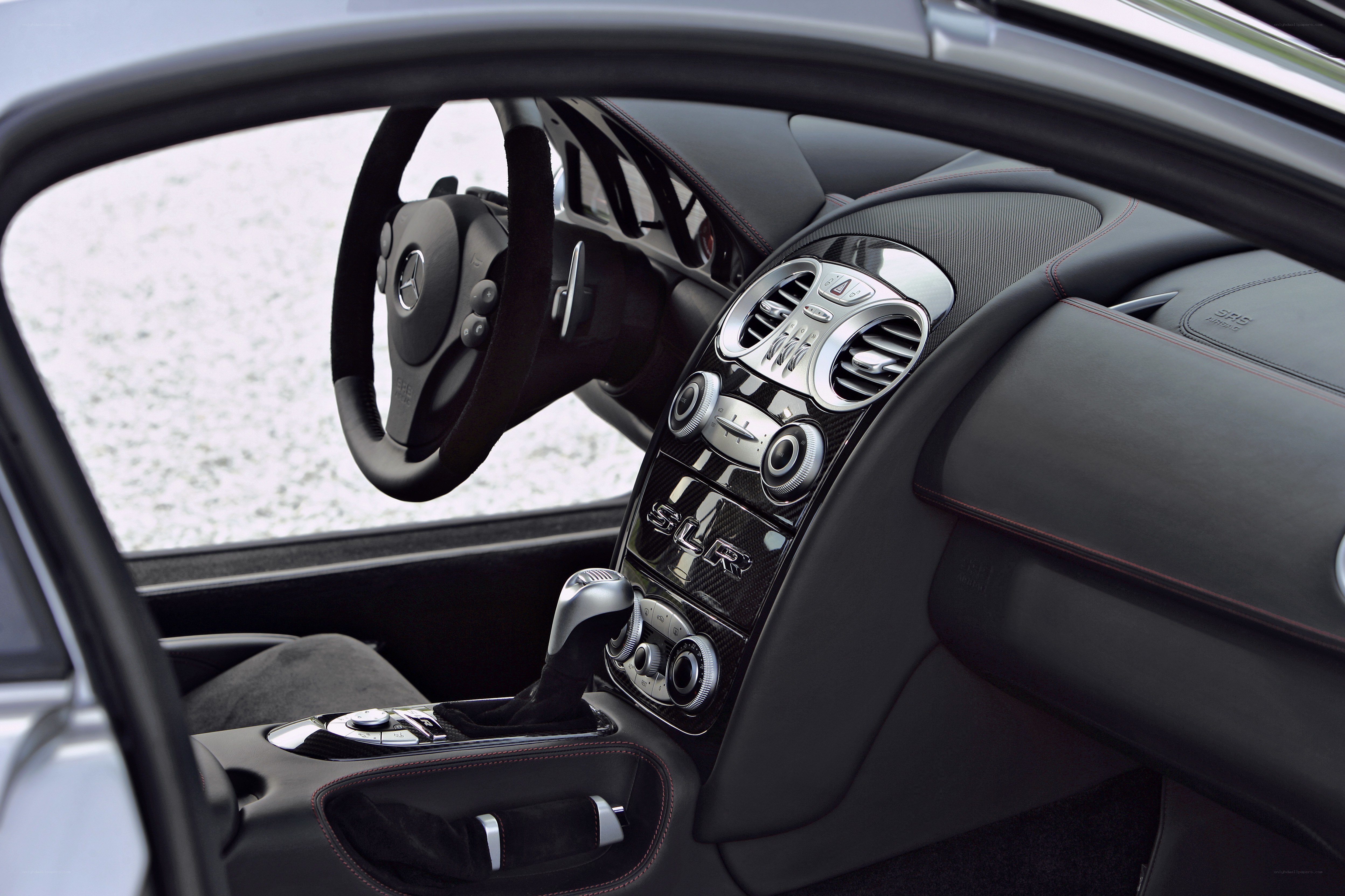 Mercedes SLR interior view
