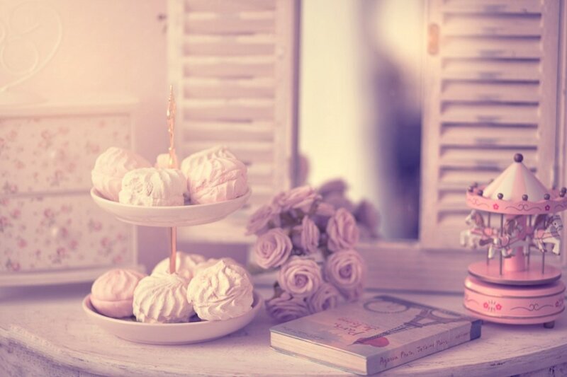 Meringue Dessert on Stand