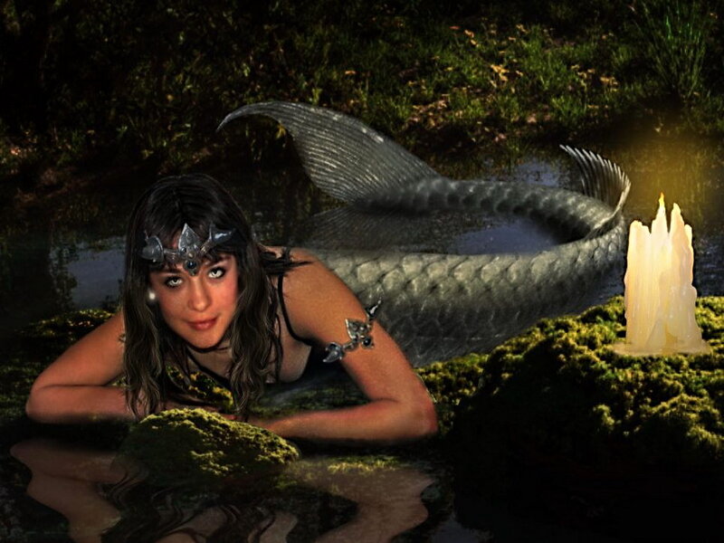 Mermaid in Water — Green, Mysterious