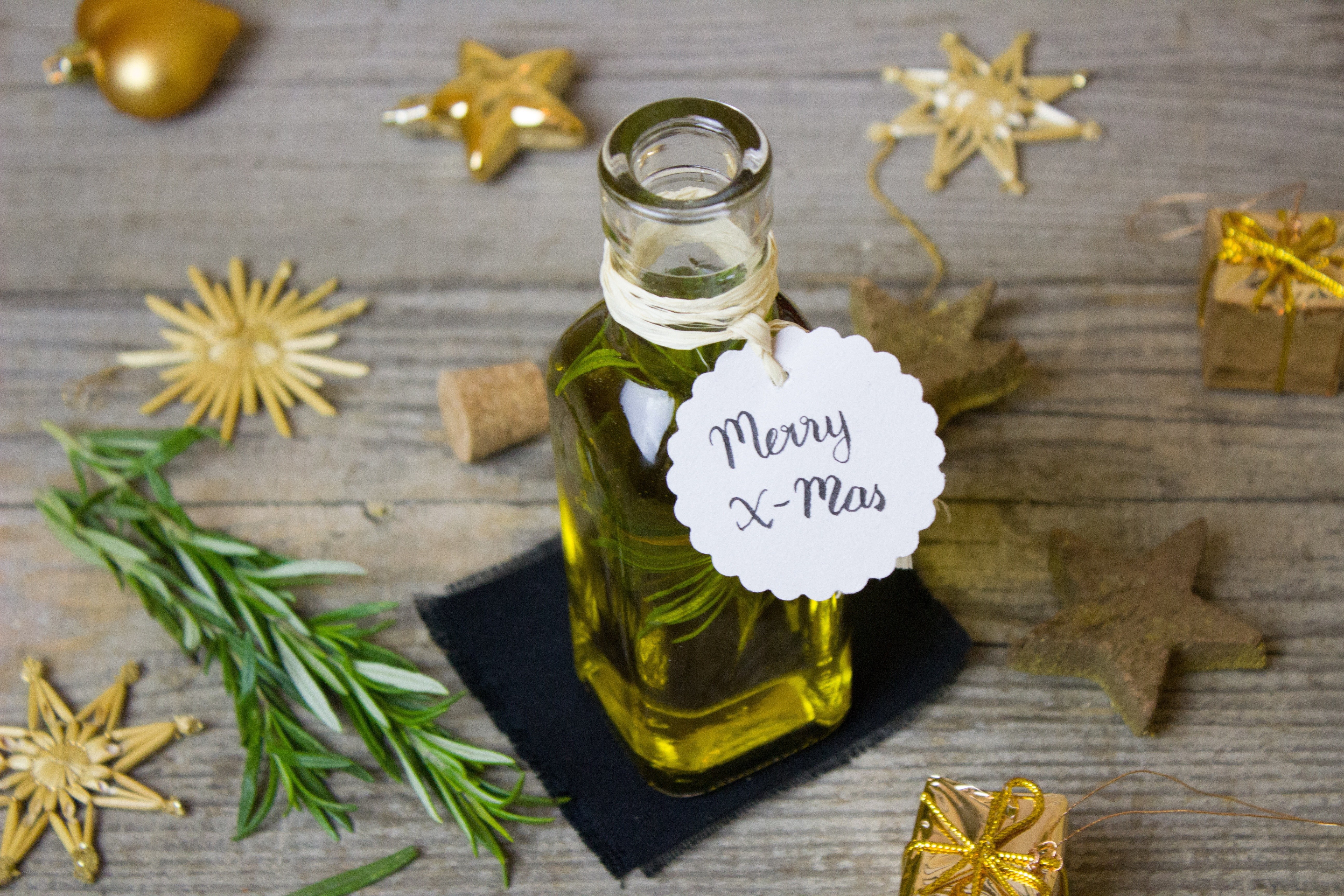 Merry X-Mas oil gift