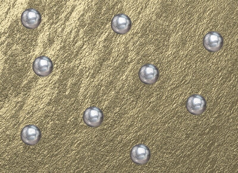 Metallic spheres on textured gold surface