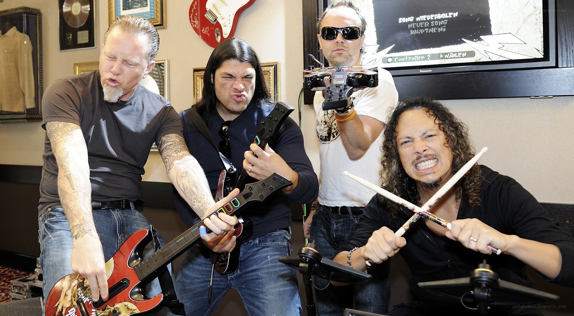 Metallica playing guitar hero