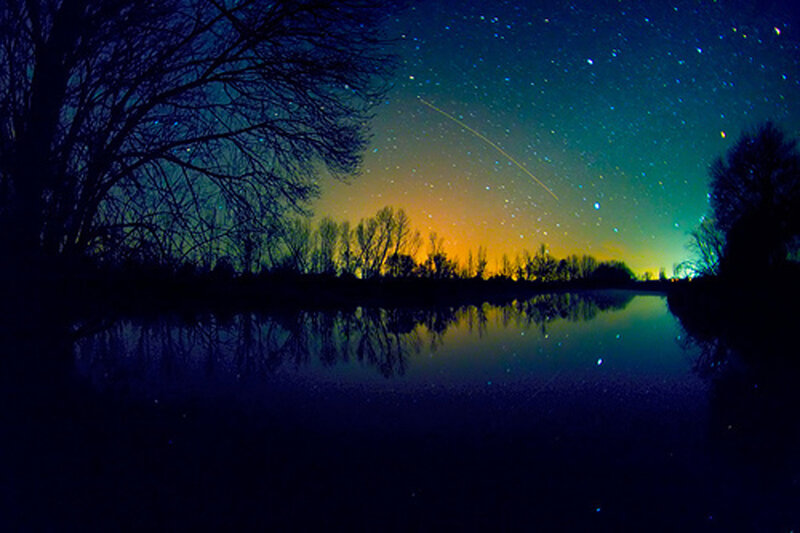Meteor over Lake
