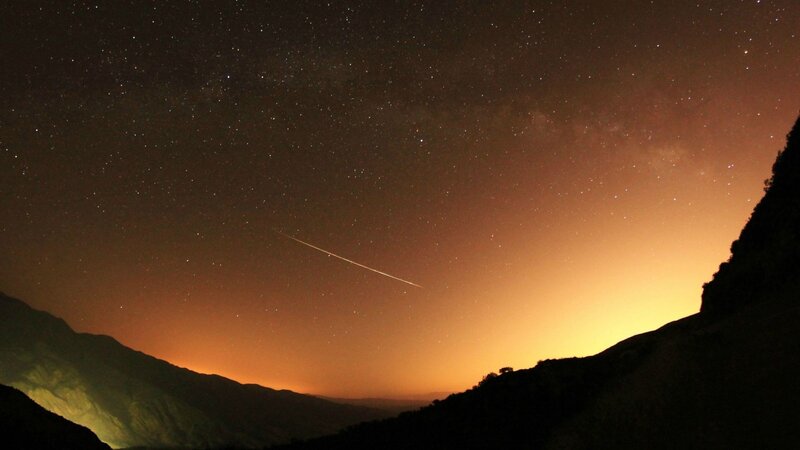 Meteor over Mountains — Black
