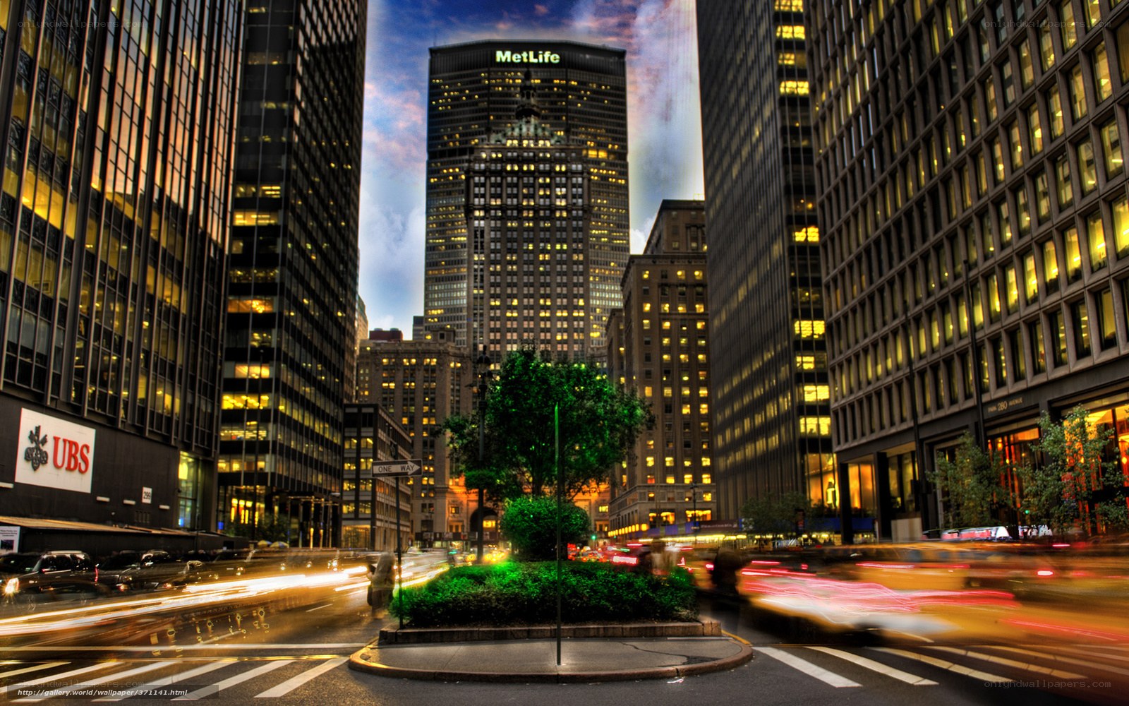 MetLife Building at dusk