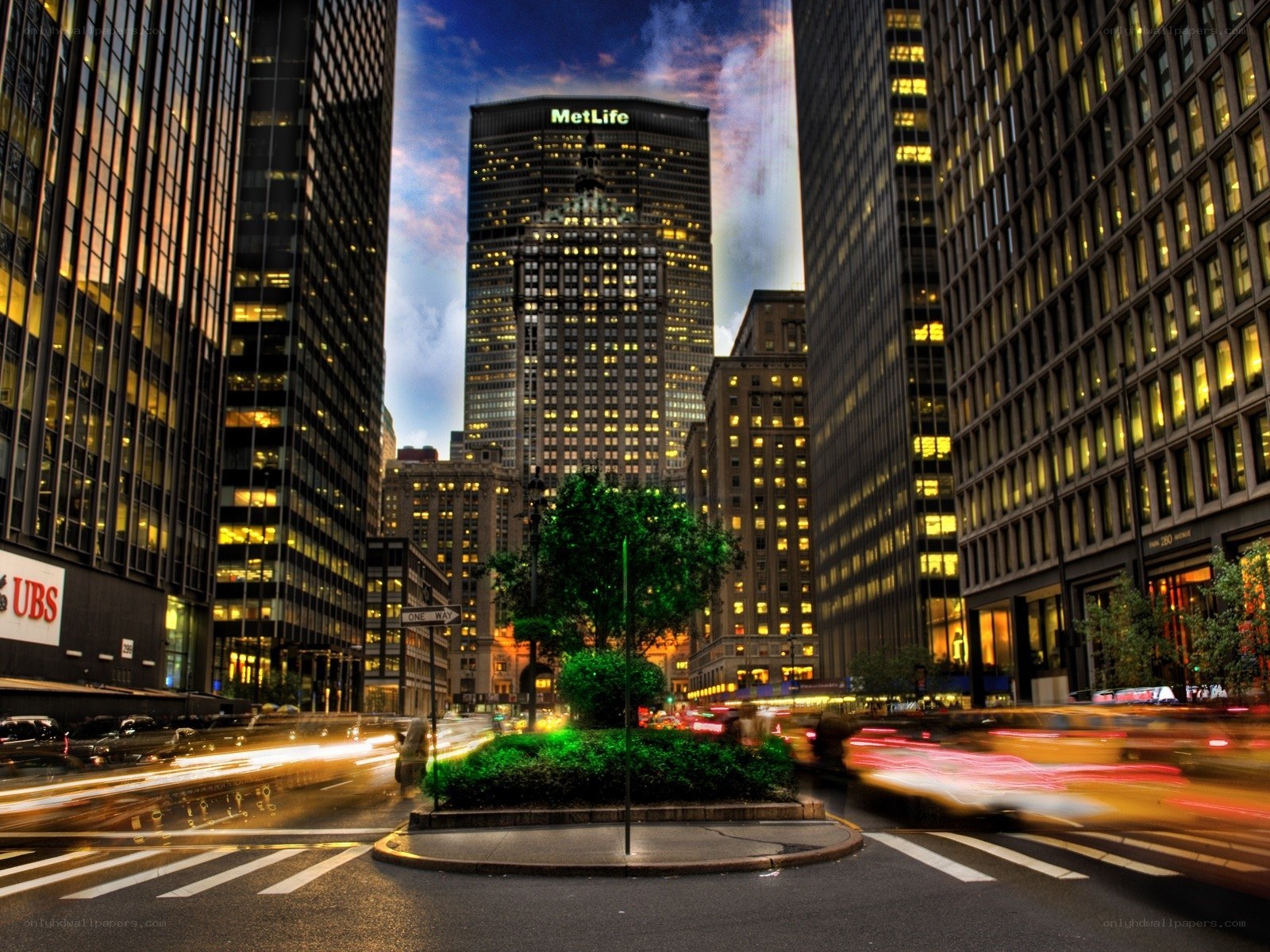MetLife Building at dusk