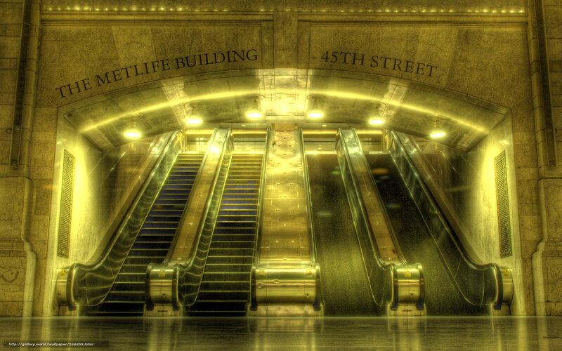 MetLife Building escalators