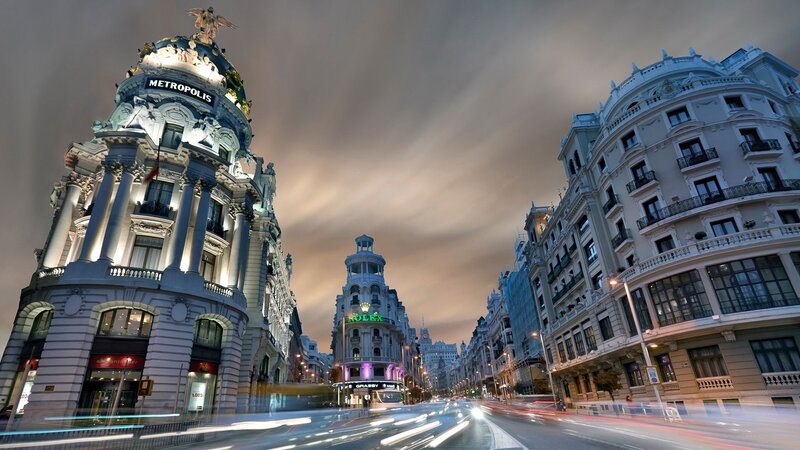 Metropolis Building at Night — Gray