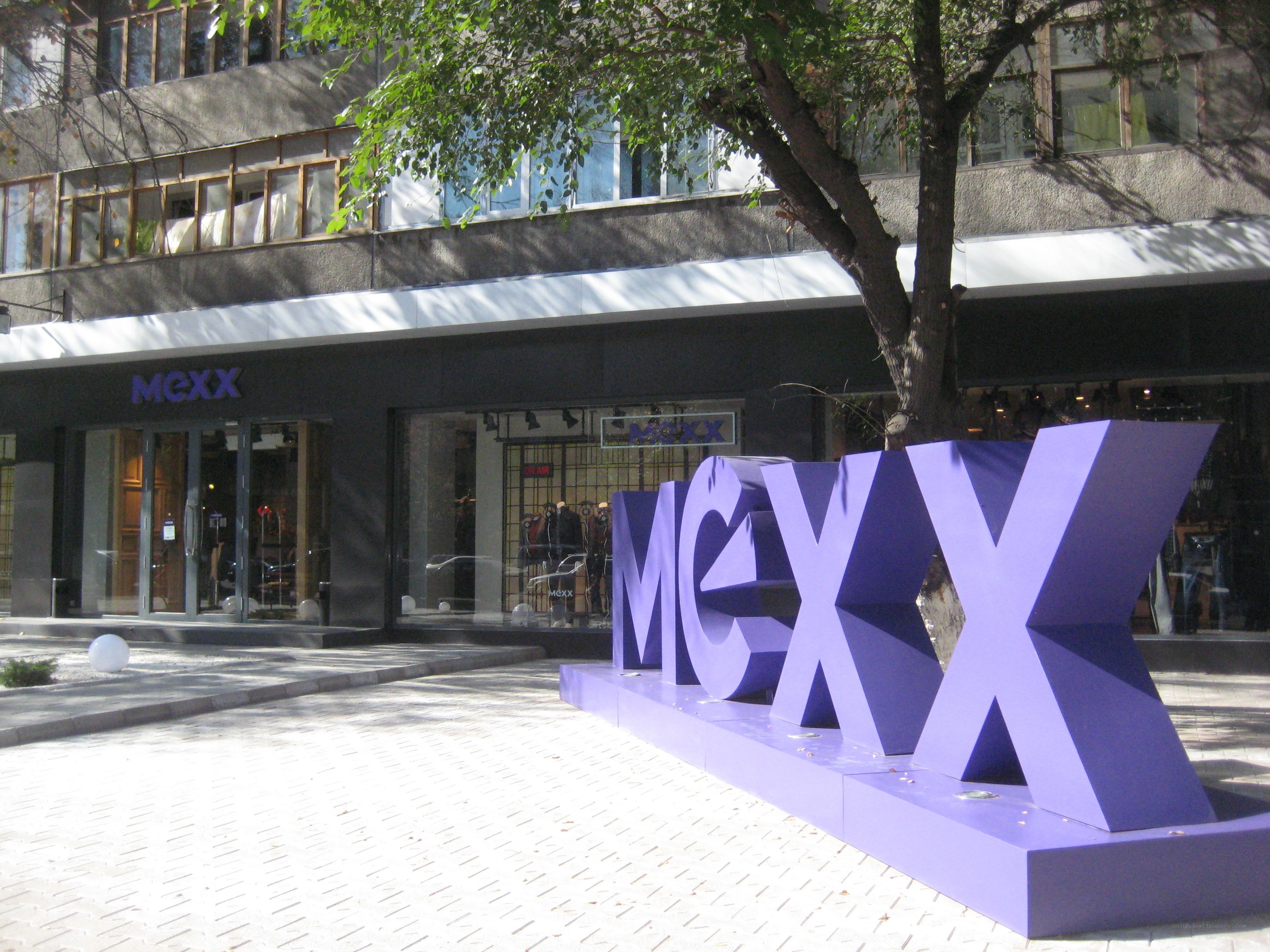 MEXX store exterior