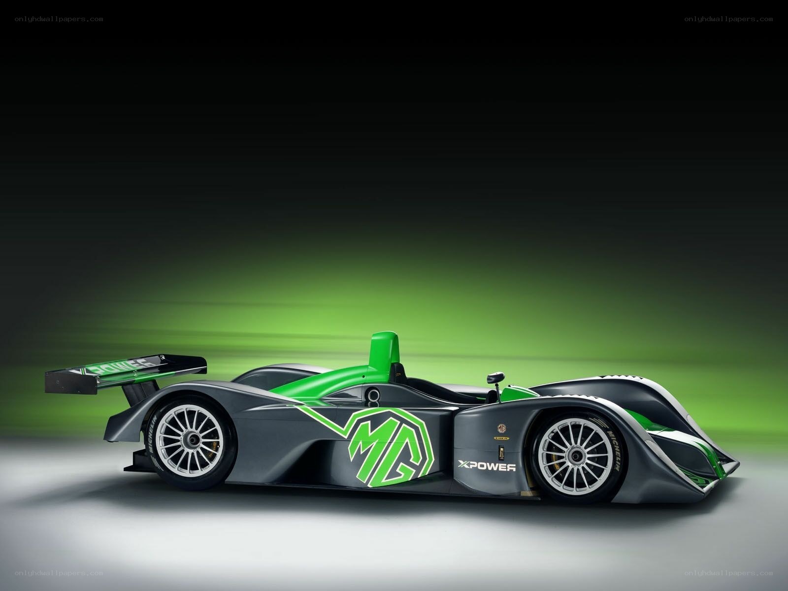 MG Lola race car