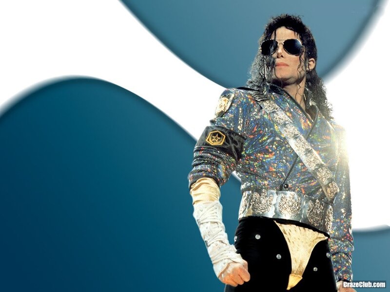 Michael Jackson in Costume