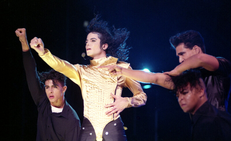 Michael Jackson Performing — Black, Dynamic