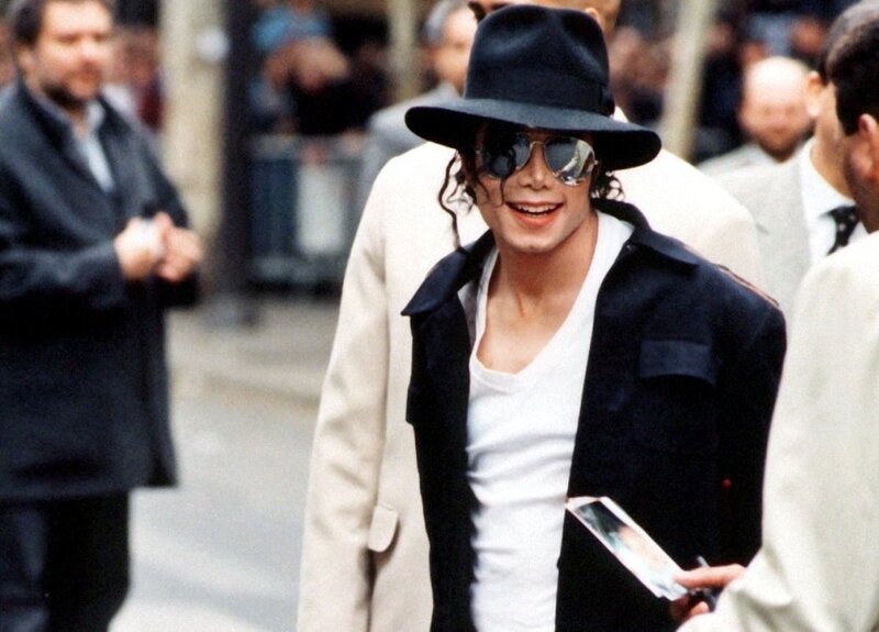 Michael Jackson Walking