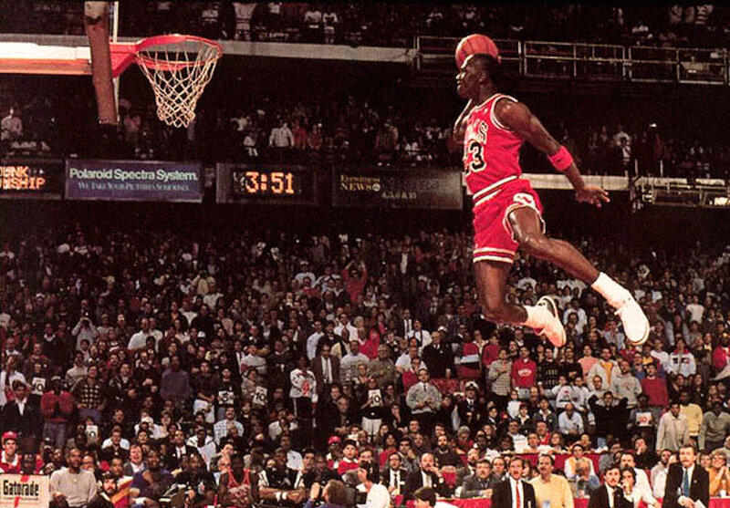 Michael Jordan dunking