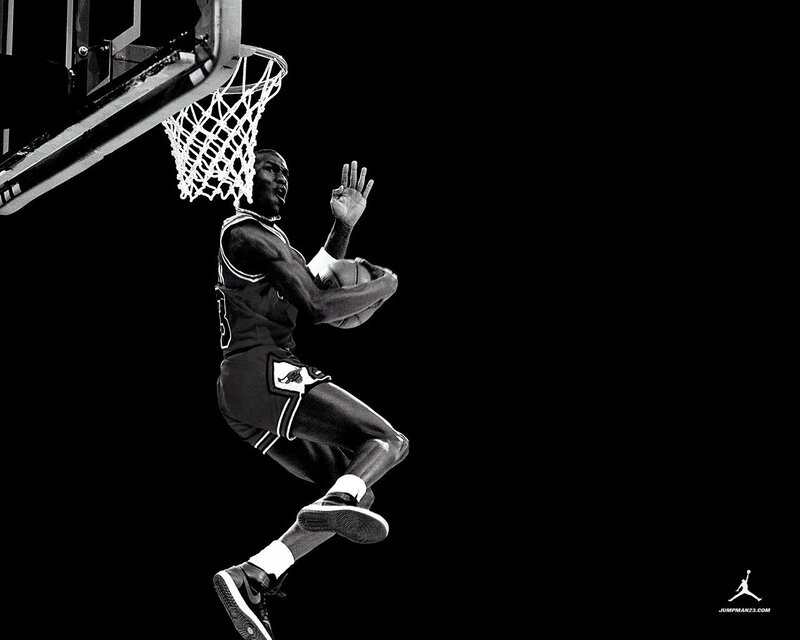 Michael Jordan dunking