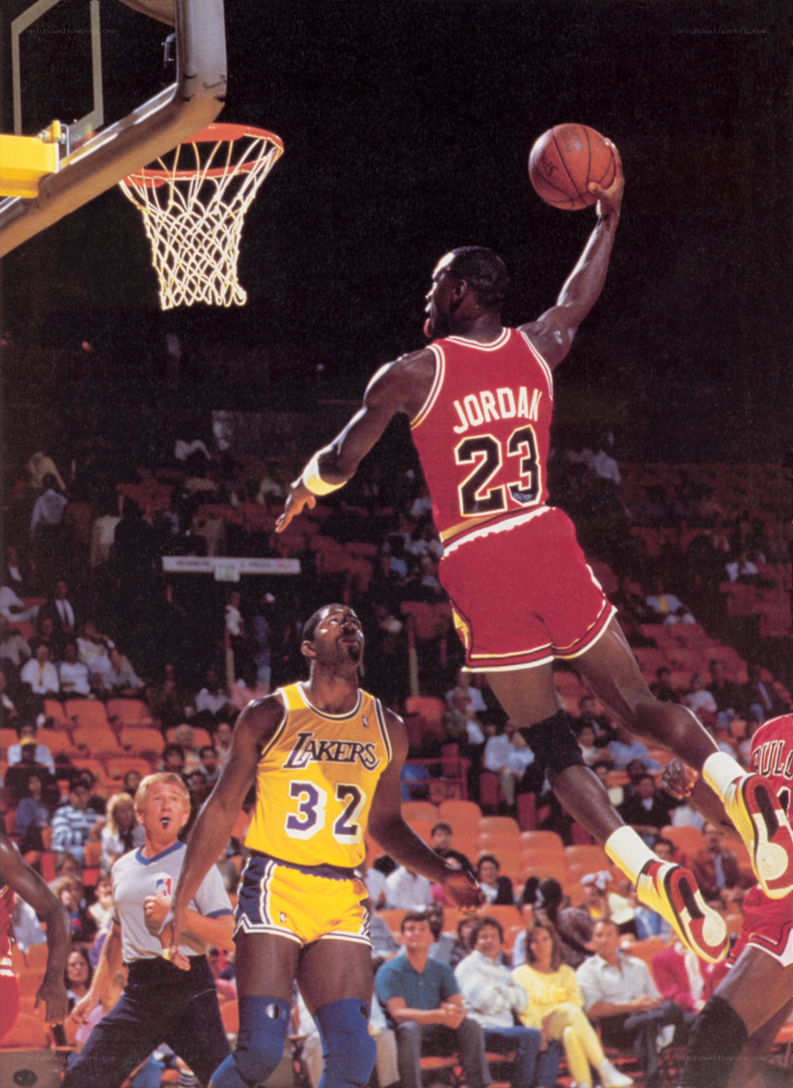 Michael Jordan dunks over Lakers