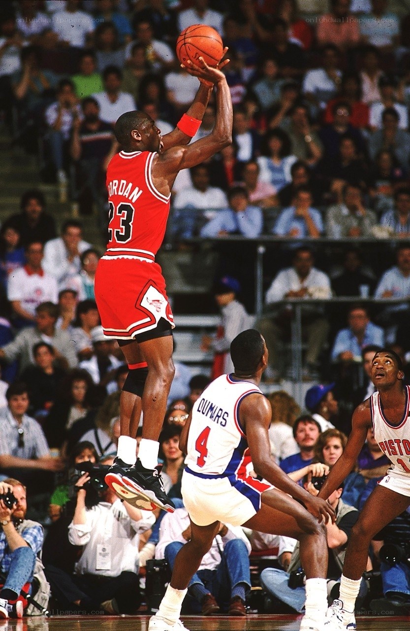Michael Jordan shooting