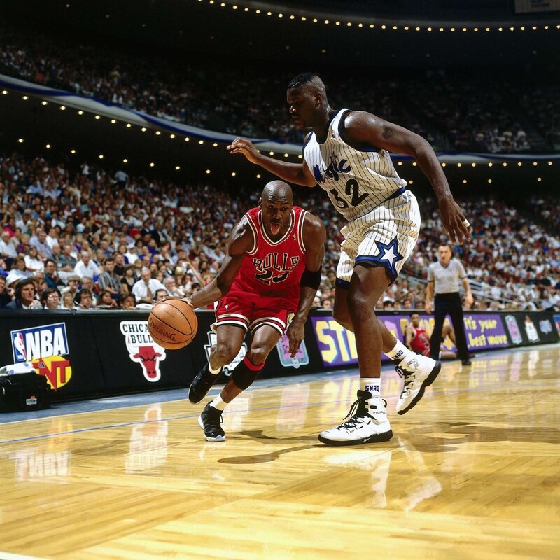 Michael Jordan vs Shaquille O'Neal