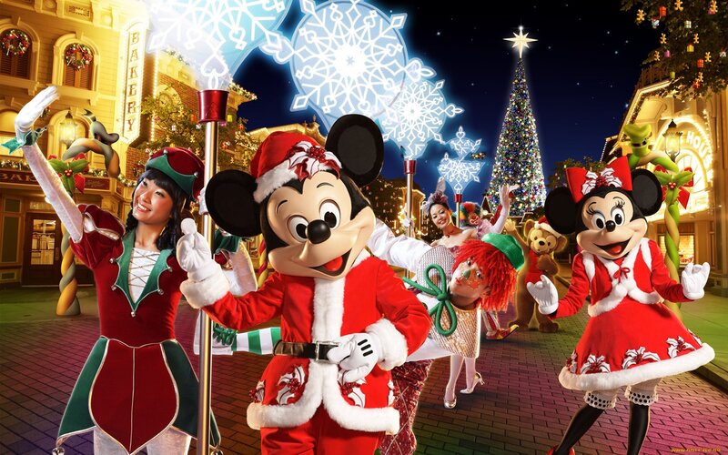 Mickey and Minnie at Christmas