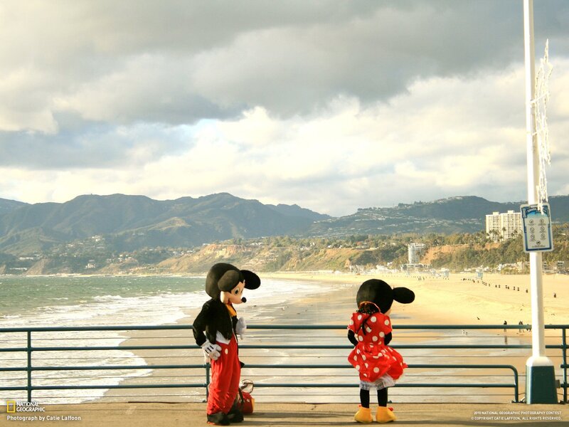 Mickey and Minnie Mouse — Blue, Dramatic