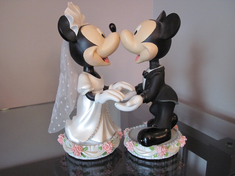 Mickey and Minnie Mouse Figurines