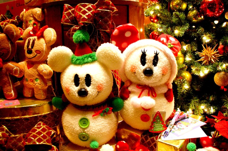 Mickey and Minnie Snowmen